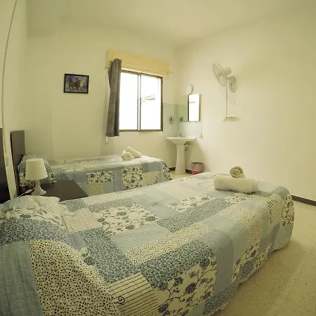 게스트하우스 Euro Holitel 푸엔히롤라