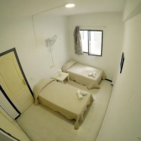 Euro Holitel 招待所 3*